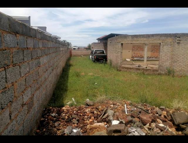 1 BEDROOM HOUSE FOR SALE IN SPRUIT VIEW